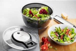 centrifugadora para ensalada y plato de ensalada
