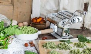 máquina para hacer pasta metálica