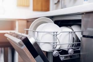 lavavajillas en la cocina